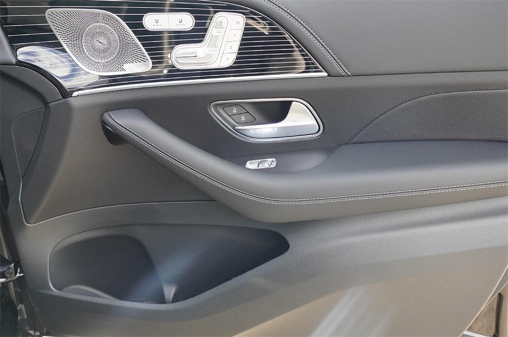 new 2025 Mercedes-Benz AMG GLE 53 car, priced at $100,685