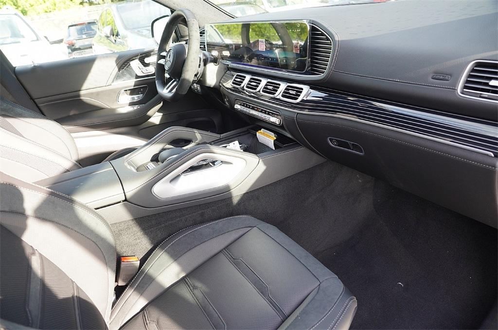 new 2025 Mercedes-Benz AMG GLE 53 car, priced at $100,685