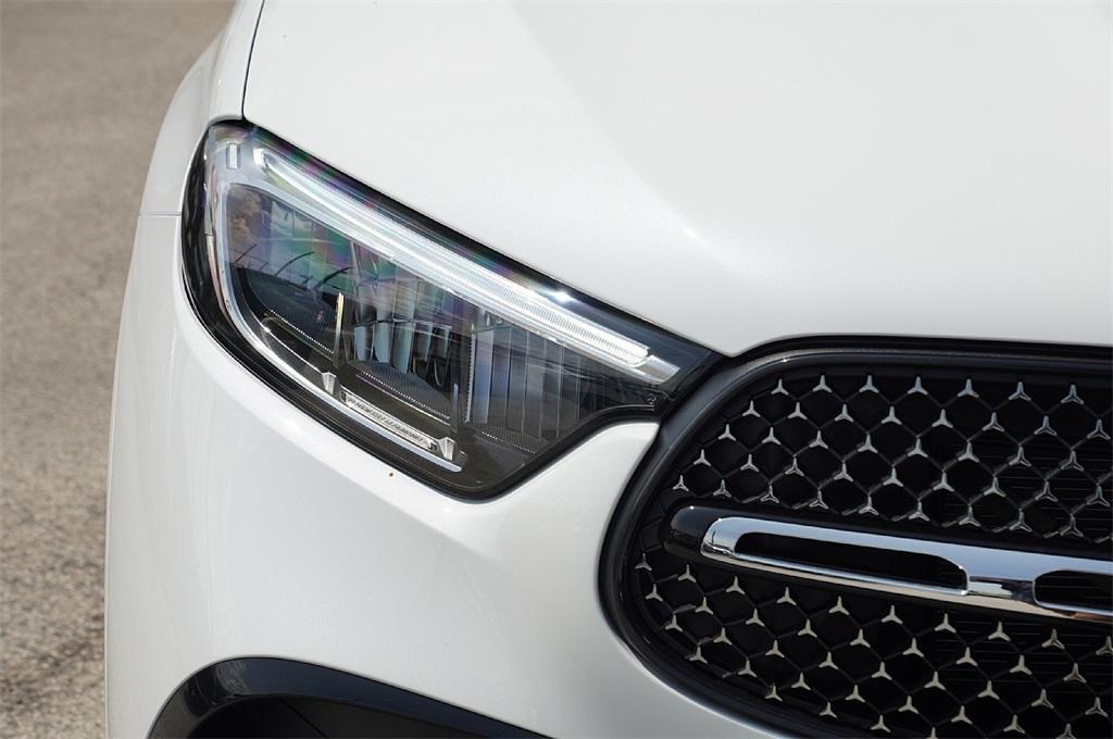 new 2025 Mercedes-Benz GLC 300 car, priced at $56,137