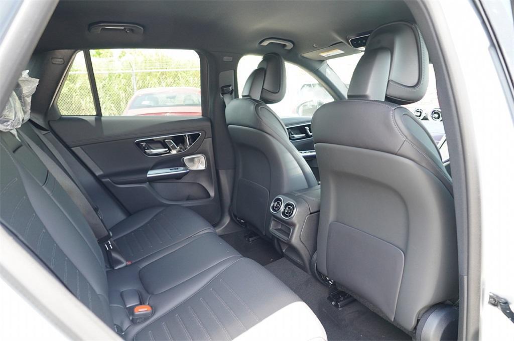 new 2025 Mercedes-Benz GLC 300 car, priced at $54,350