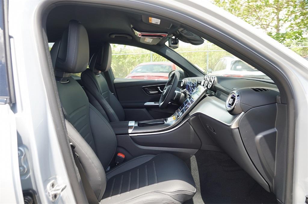 new 2025 Mercedes-Benz GLC 300 car, priced at $54,350