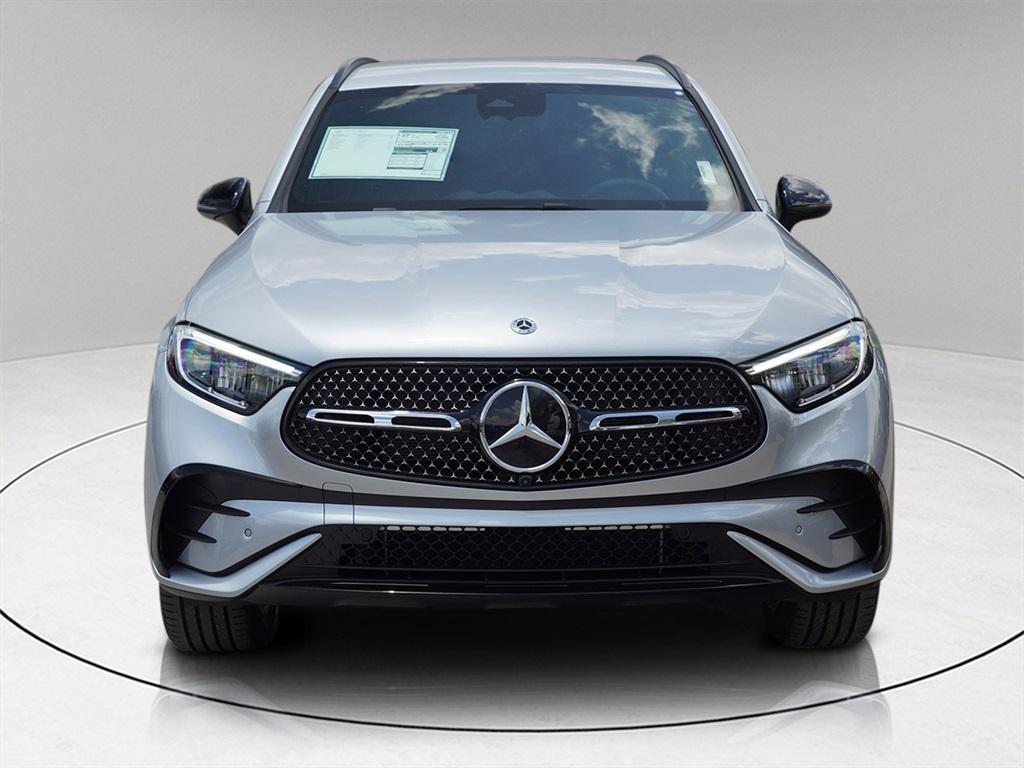 new 2025 Mercedes-Benz GLC 300 car, priced at $54,350