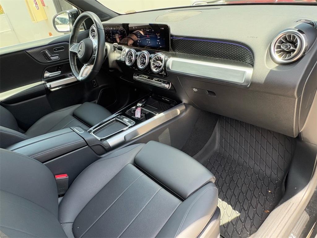 used 2024 Mercedes-Benz GLB 250 car, priced at $39,995