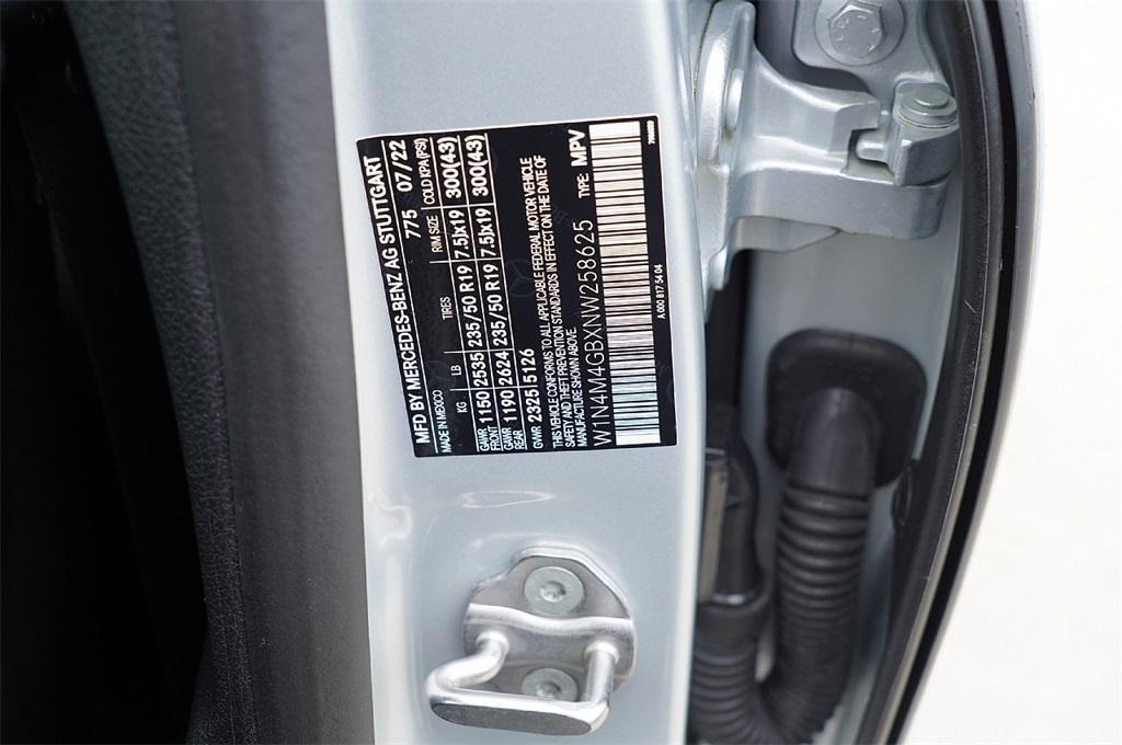 used 2022 Mercedes-Benz GLB 250 car, priced at $33,629