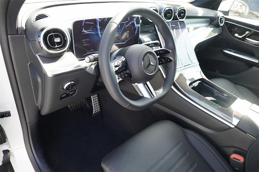 new 2025 Mercedes-Benz GLC 300 car, priced at $51,600