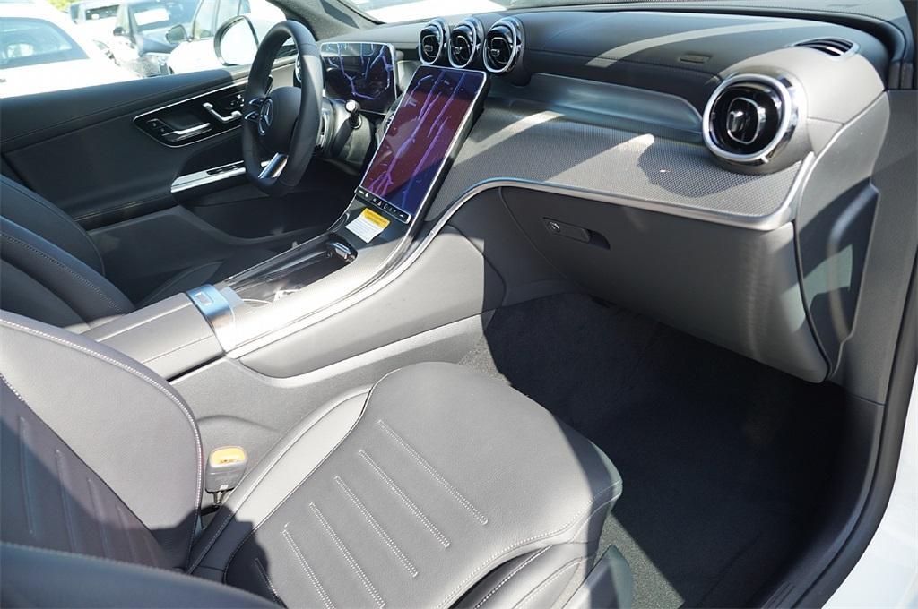 new 2025 Mercedes-Benz GLC 300 car, priced at $51,600
