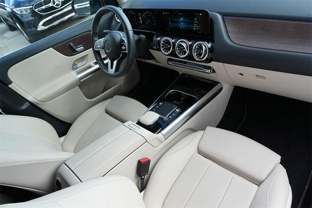 used 2023 Mercedes-Benz GLA 250 car, priced at $31,900