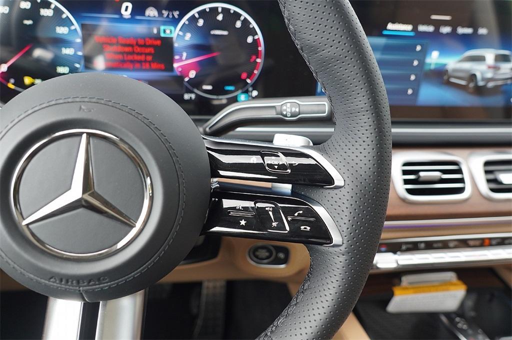 new 2025 Mercedes-Benz GLS 450 car, priced at $93,563