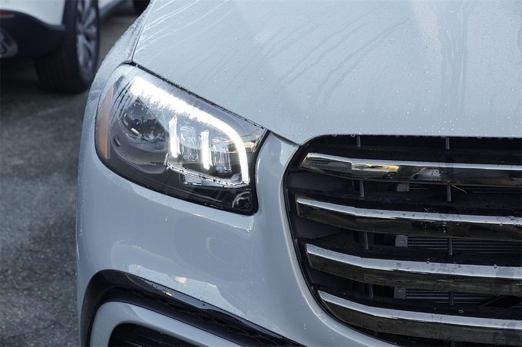 new 2026 Mercedes-Benz GLS 580 car, priced at $113,462