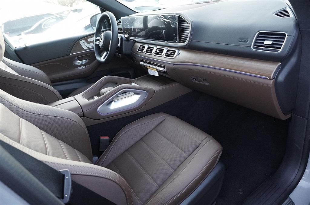 new 2026 Mercedes-Benz GLS 580 car, priced at $113,462