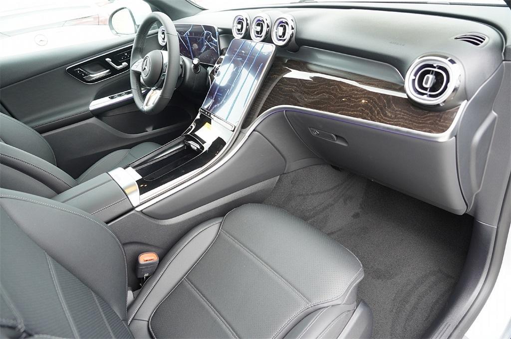new 2025 Mercedes-Benz GLC 350e car, priced at $62,388