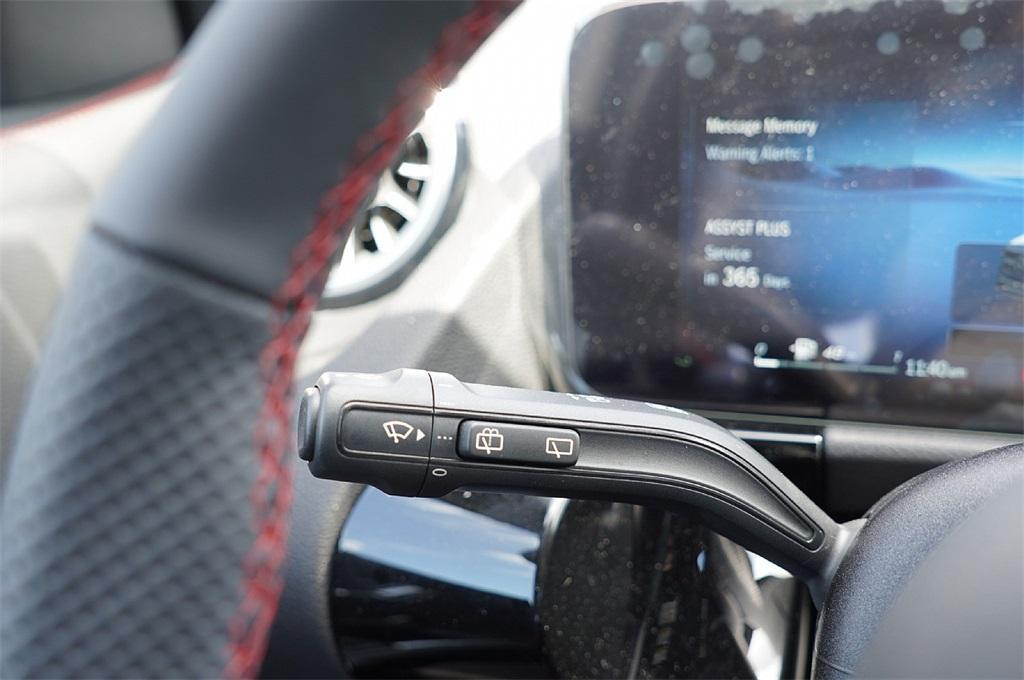 new 2025 Mercedes-Benz GLA 250 car, priced at $48,404