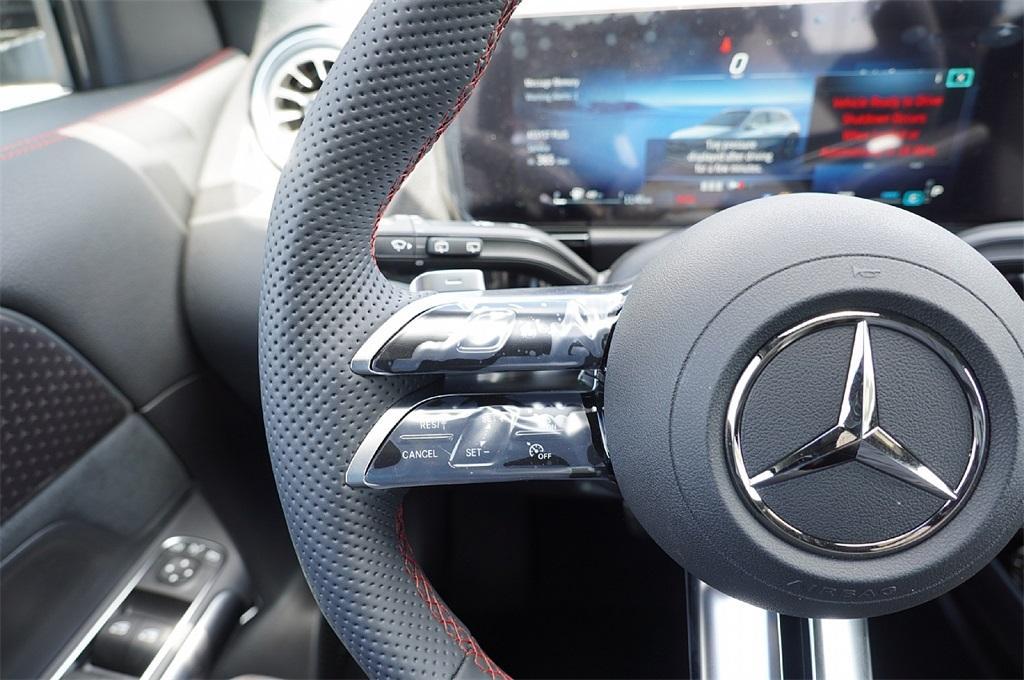new 2025 Mercedes-Benz GLA 250 car, priced at $48,404