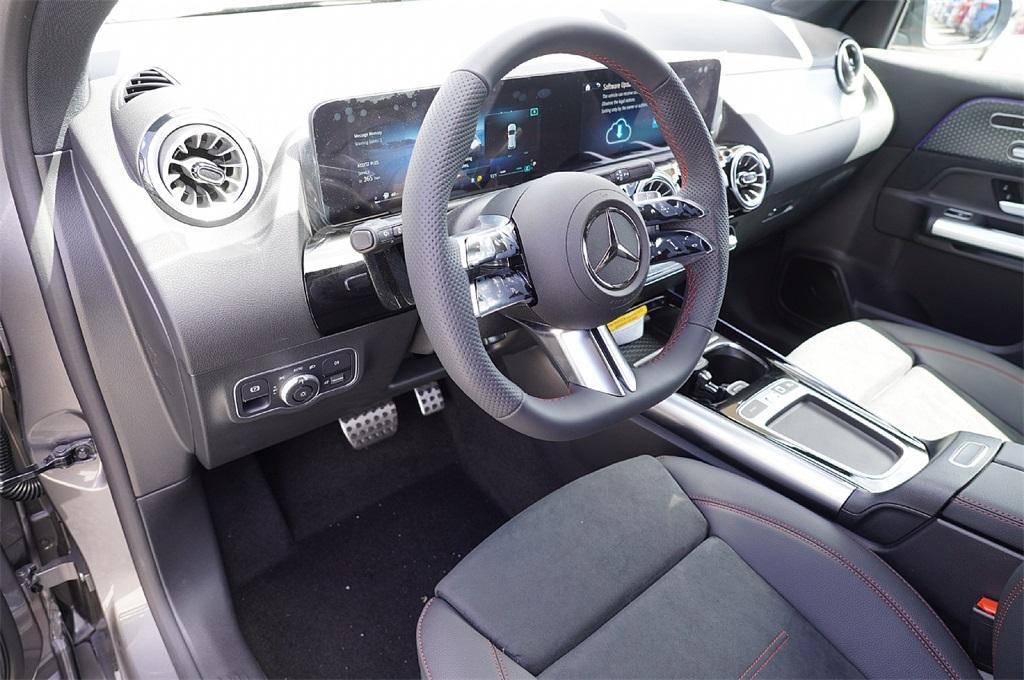 new 2025 Mercedes-Benz GLA 250 car, priced at $48,404
