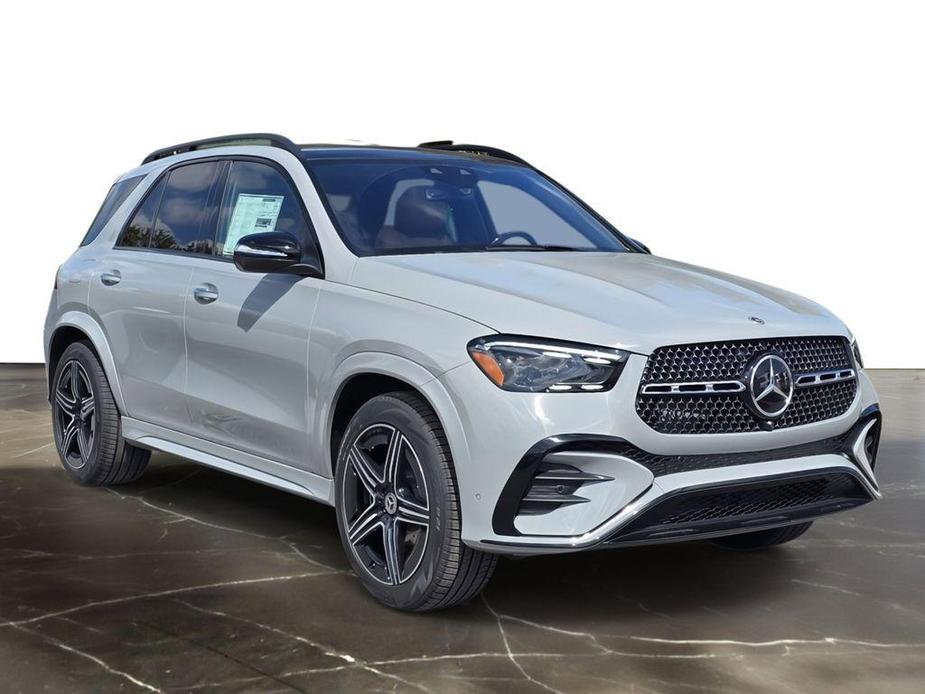 new 2024 Mercedes-Benz GLE 450 car, priced at $89,847