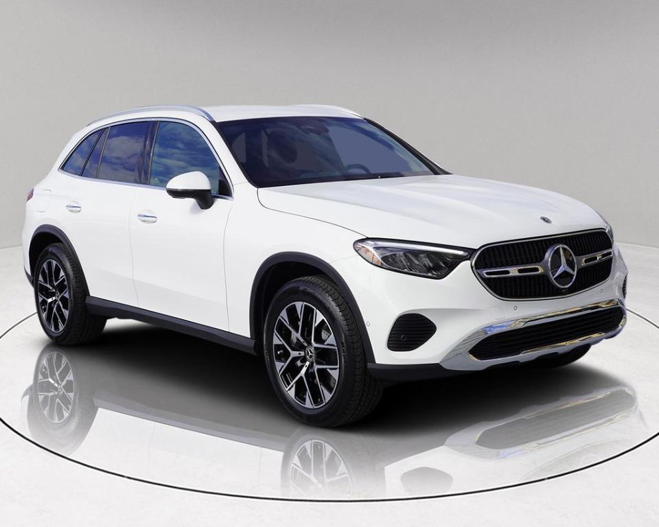 new 2025 Mercedes-Benz GLC 350e car, priced at $62,690