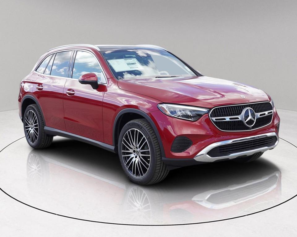 new 2025 Mercedes-Benz GLC 300 car, priced at $56,995