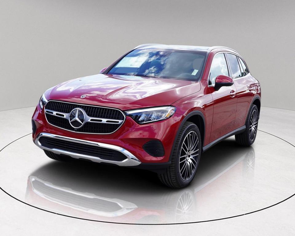 new 2025 Mercedes-Benz GLC 300 car, priced at $56,995