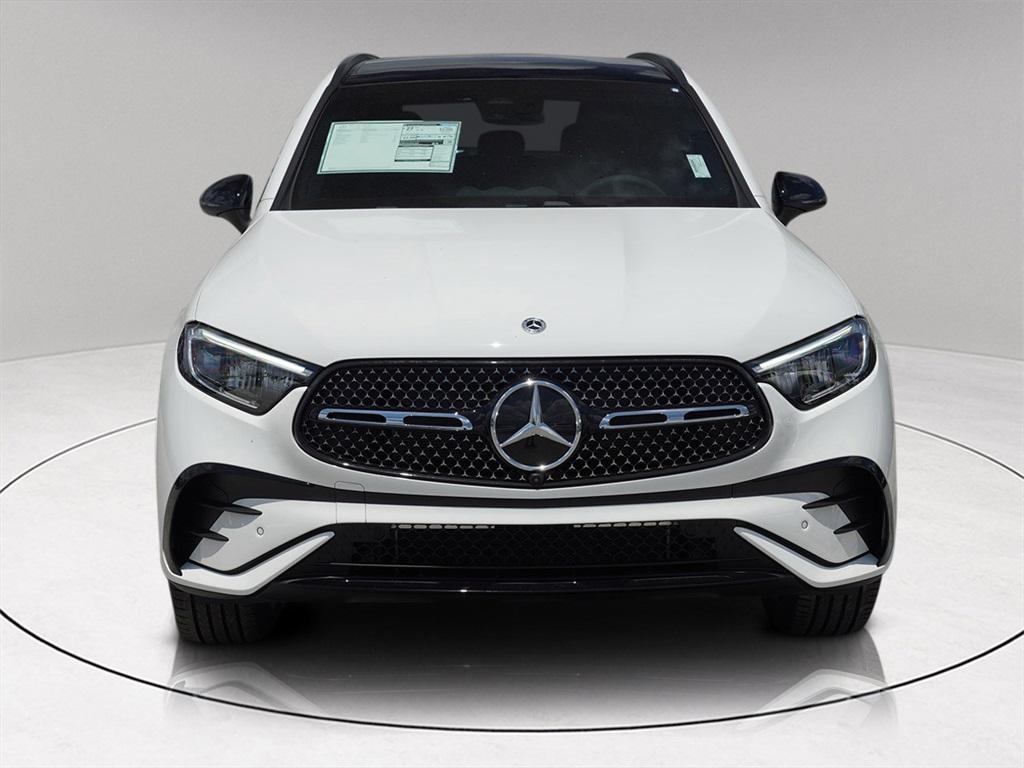 new 2025 Mercedes-Benz GLC 300 car, priced at $54,350