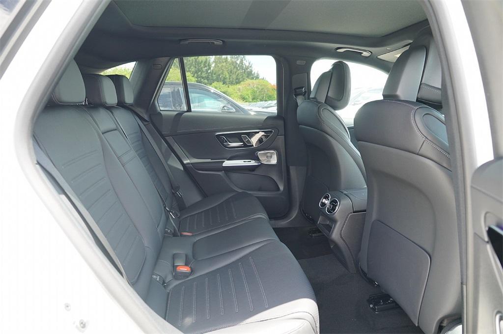 new 2025 Mercedes-Benz GLC 300 car, priced at $54,350