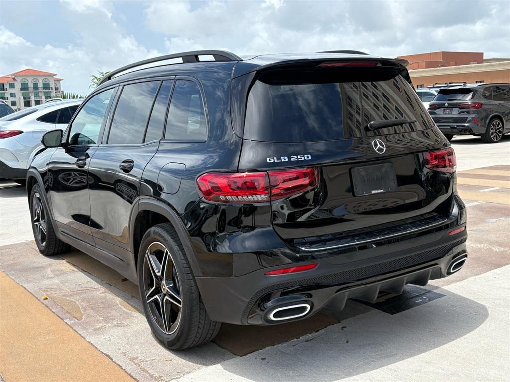 used 2022 Mercedes-Benz GLB 250 car, priced at $31,990