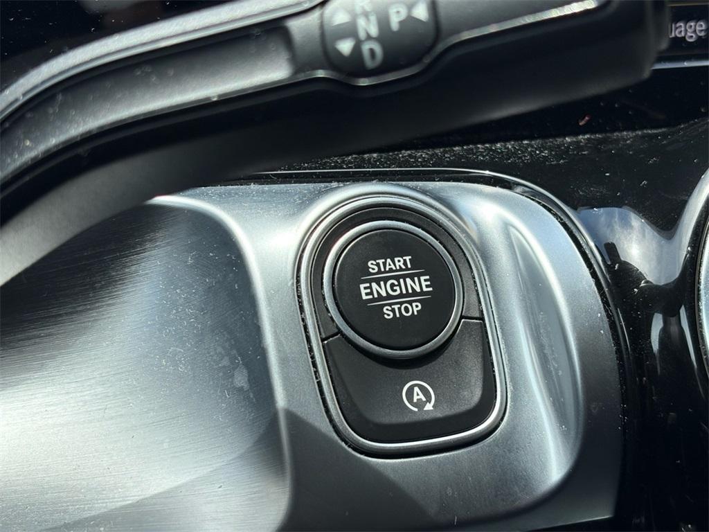 used 2022 Mercedes-Benz GLB 250 car, priced at $31,990