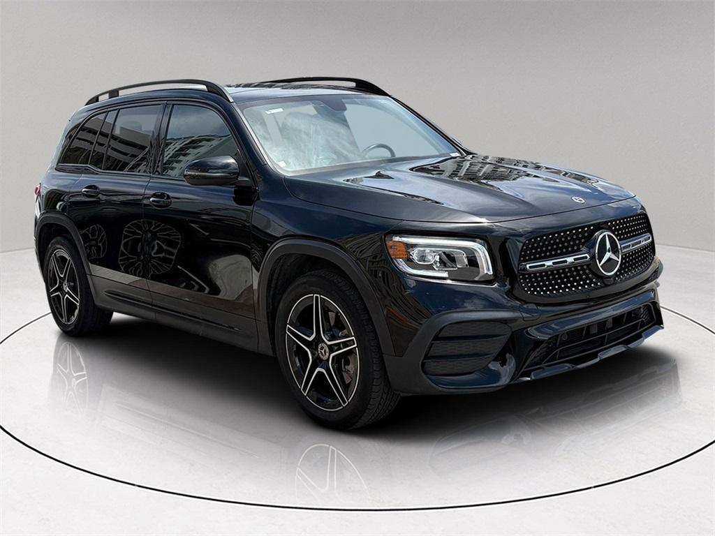 used 2022 Mercedes-Benz GLB 250 car, priced at $31,990