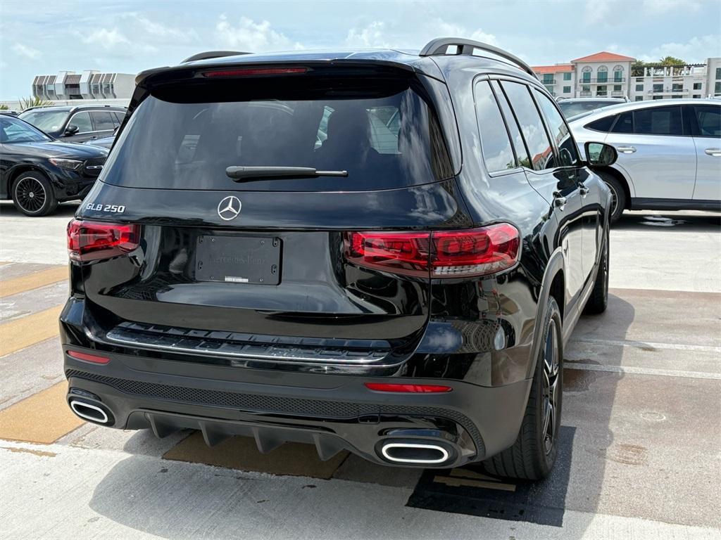 used 2022 Mercedes-Benz GLB 250 car, priced at $31,990