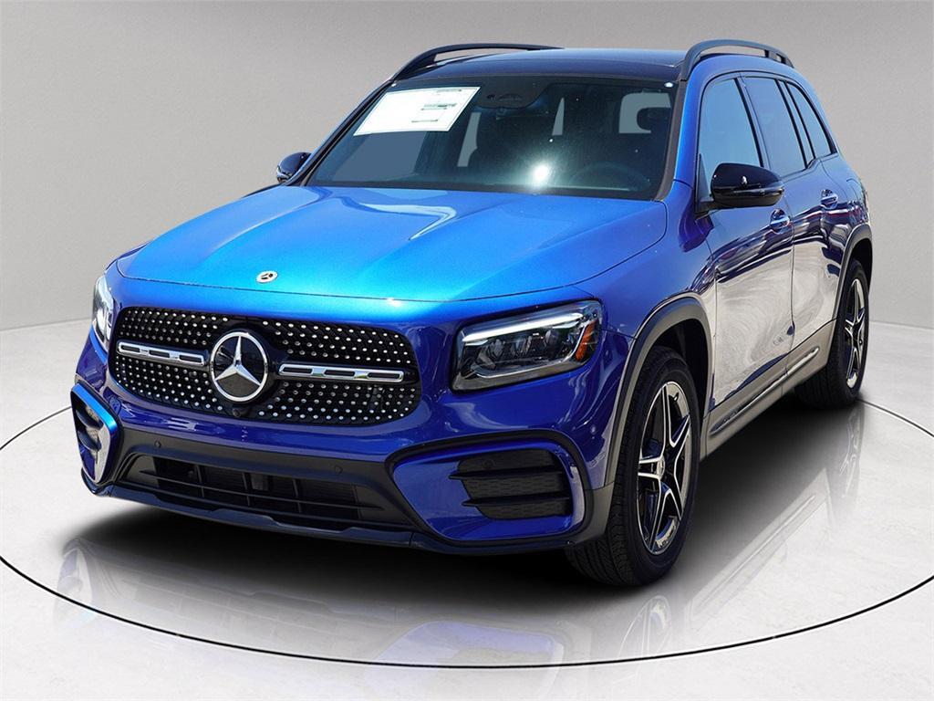 new 2025 Mercedes-Benz GLB 250 car, priced at $47,247