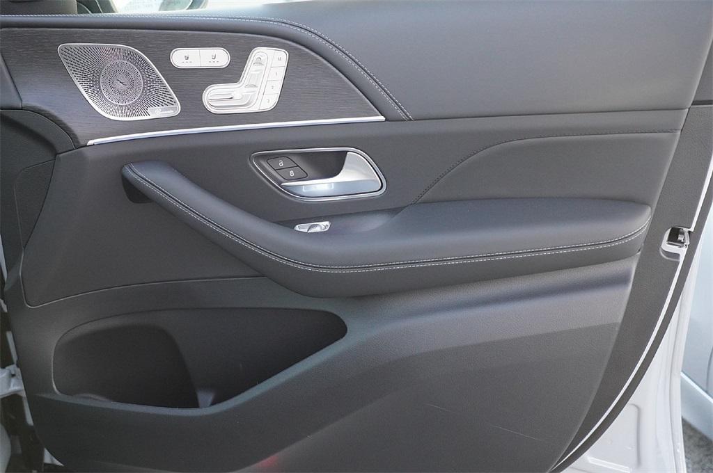 new 2025 Mercedes-Benz AMG GLE 53 car, priced at $102,027