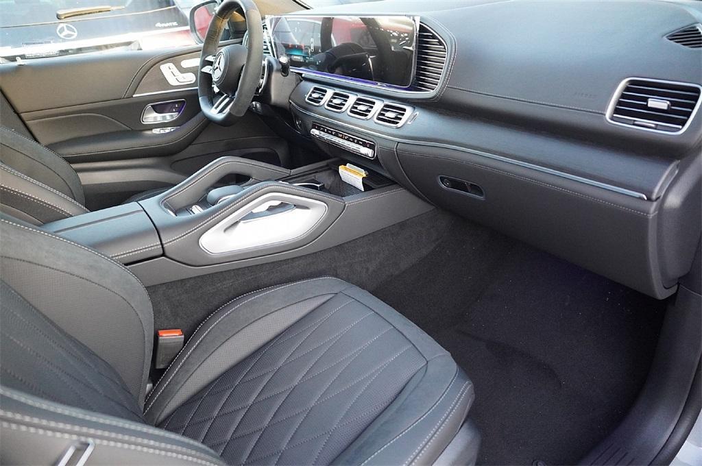 new 2025 Mercedes-Benz AMG GLE 53 car, priced at $97,527