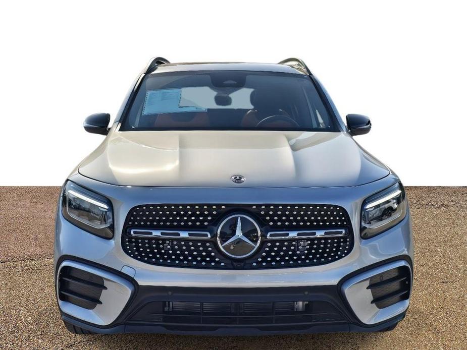 new 2024 Mercedes-Benz GLB 250 car, priced at $55,400
