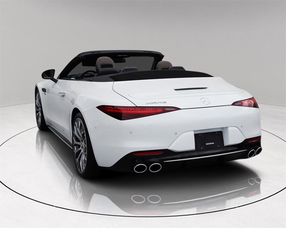 new 2025 Mercedes-Benz AMG SL 43 car, priced at $123,410