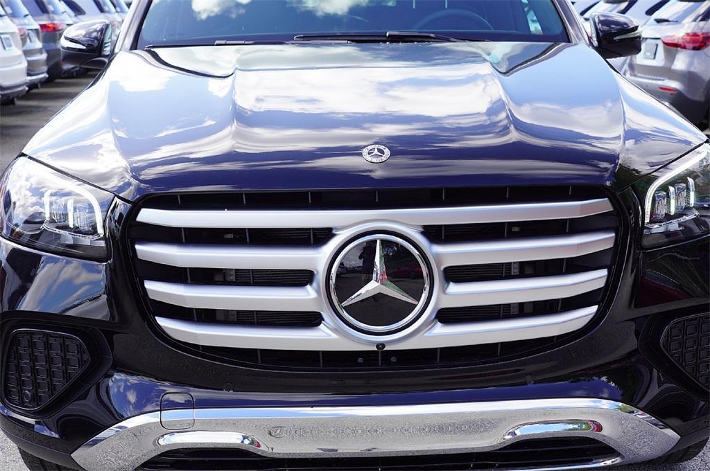 new 2025 Mercedes-Benz GLS 450 car, priced at $84,988