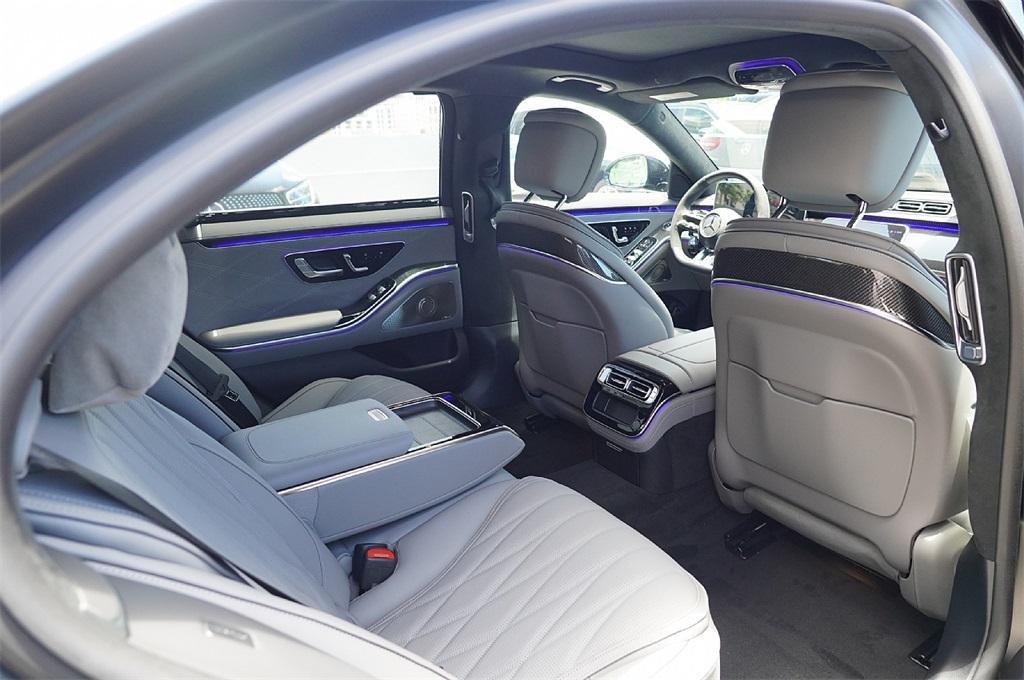 new 2025 Mercedes-Benz AMG S 63 E car, priced at $202,265