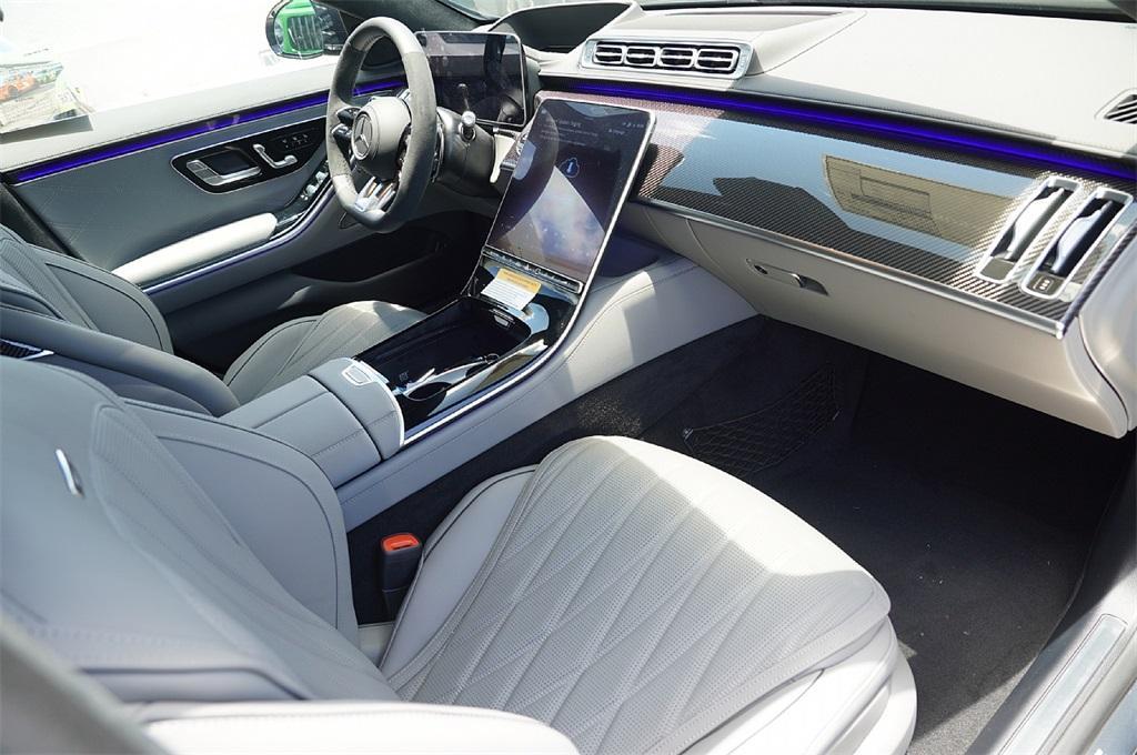 new 2025 Mercedes-Benz AMG S 63 E car, priced at $202,265