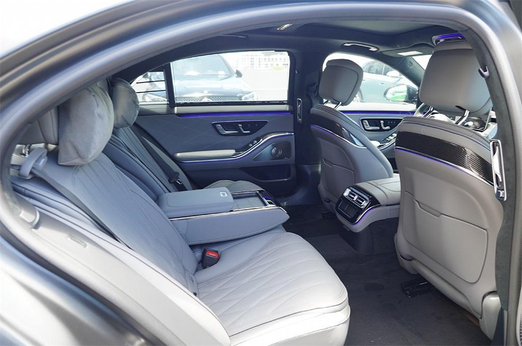 new 2025 Mercedes-Benz AMG S 63 E car, priced at $202,265