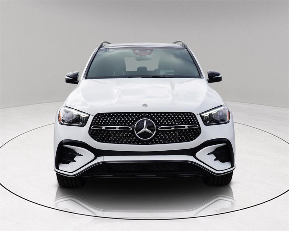 new 2025 Mercedes-Benz GLE 580 car, priced at $101,060