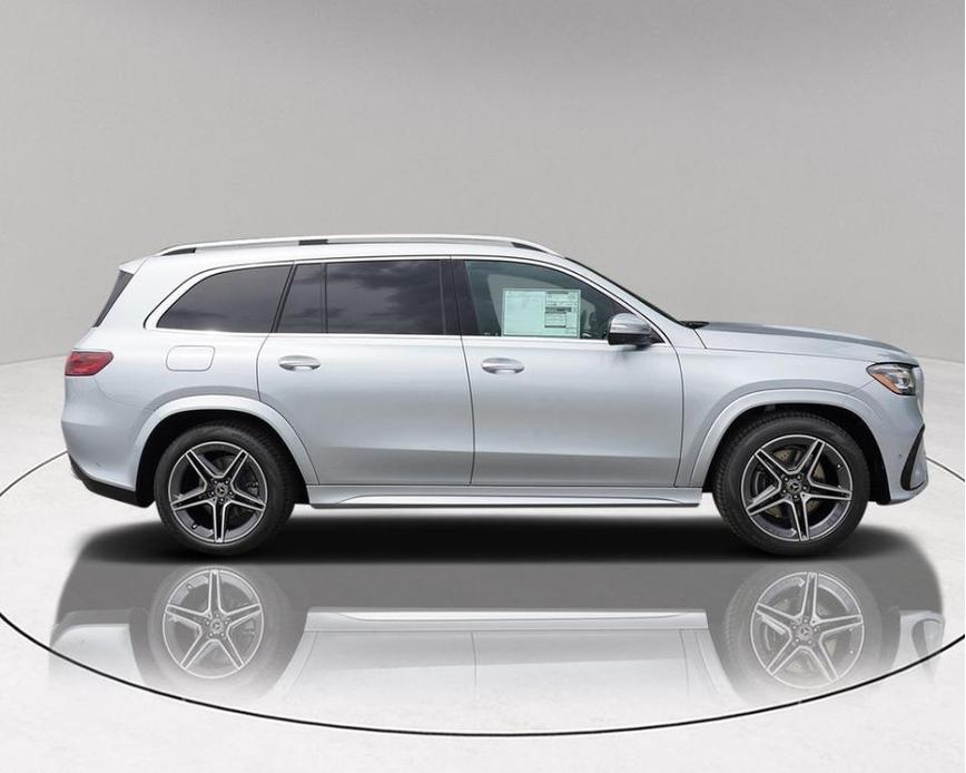 new 2025 Mercedes-Benz GLS 450 car, priced at $87,908