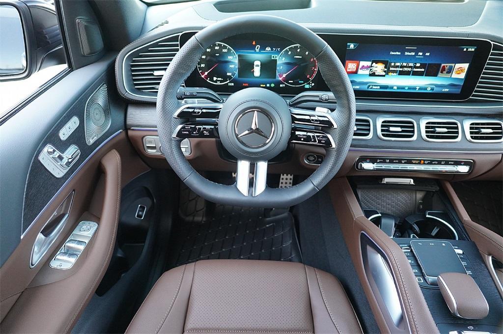 new 2025 Mercedes-Benz GLS 450 car, priced at $88,534