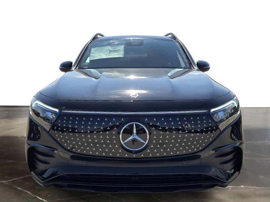 new 2024 Mercedes-Benz EQB 300 car, priced at $61,118