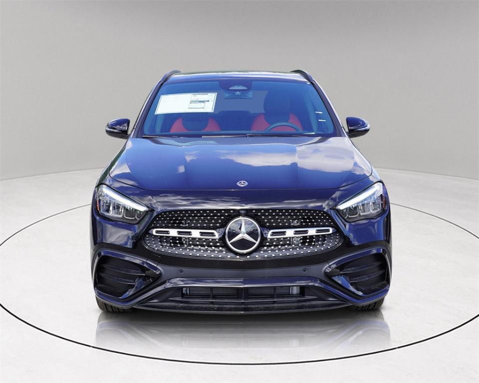 new 2025 Mercedes-Benz GLA 250 car, priced at $51,925