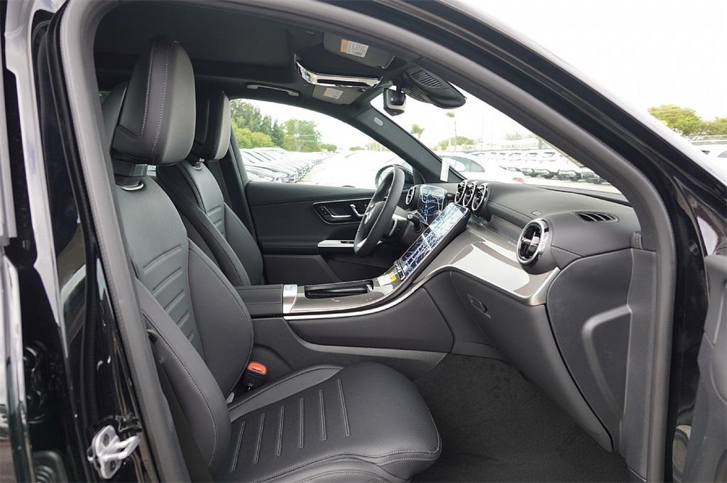 new 2025 Mercedes-Benz GLC 300 car, priced at $50,552
