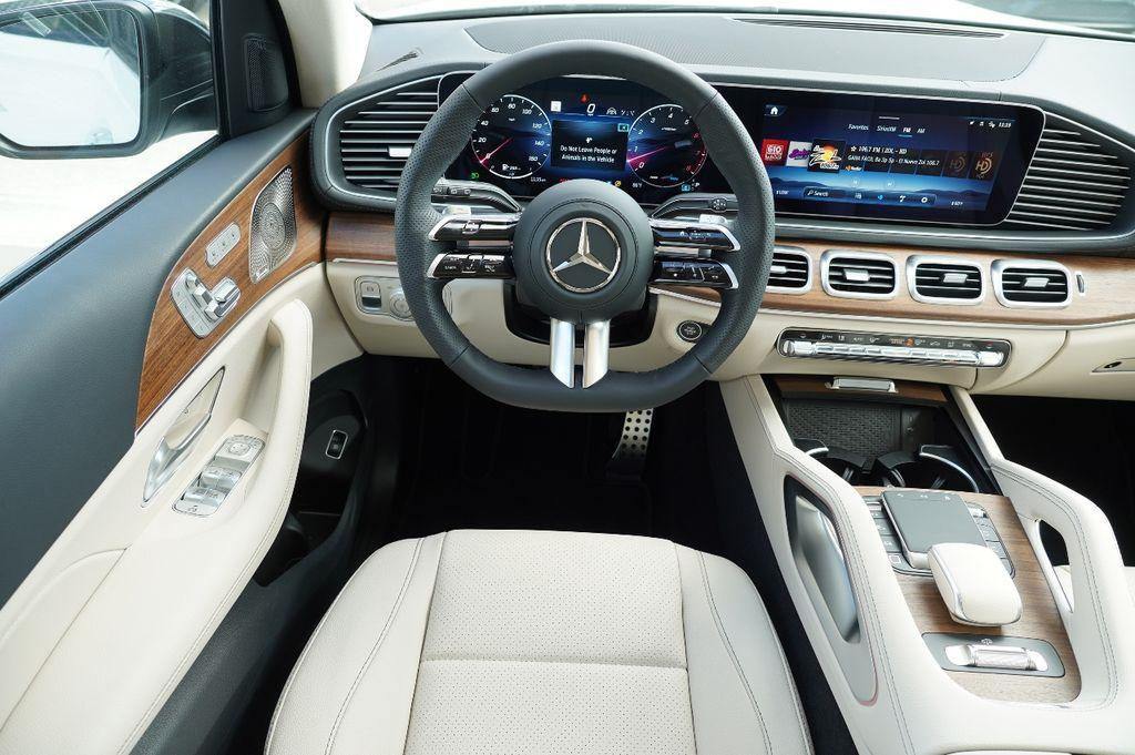 new 2025 Mercedes-Benz GLS 450 car, priced at $91,235