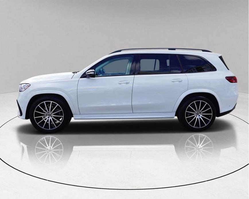 new 2025 Mercedes-Benz GLS 450 car, priced at $91,235