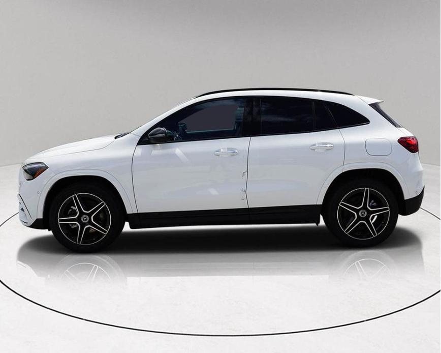 new 2025 Mercedes-Benz GLA 250 car, priced at $48,662