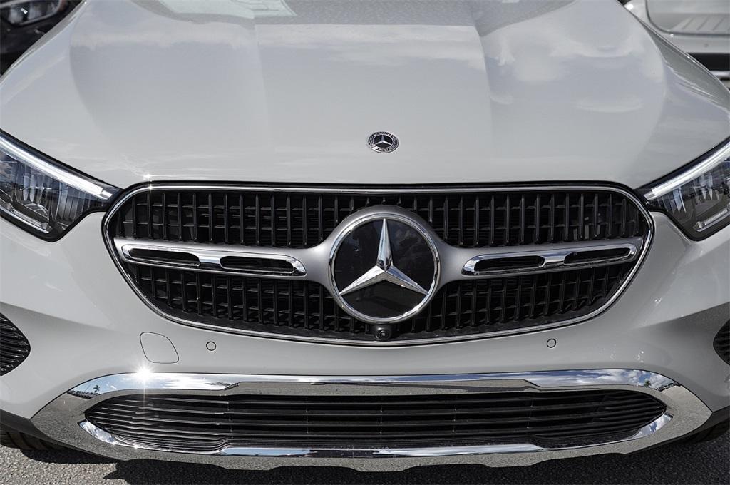 new 2026 Mercedes-Benz GLC 300 car, priced at $53,278