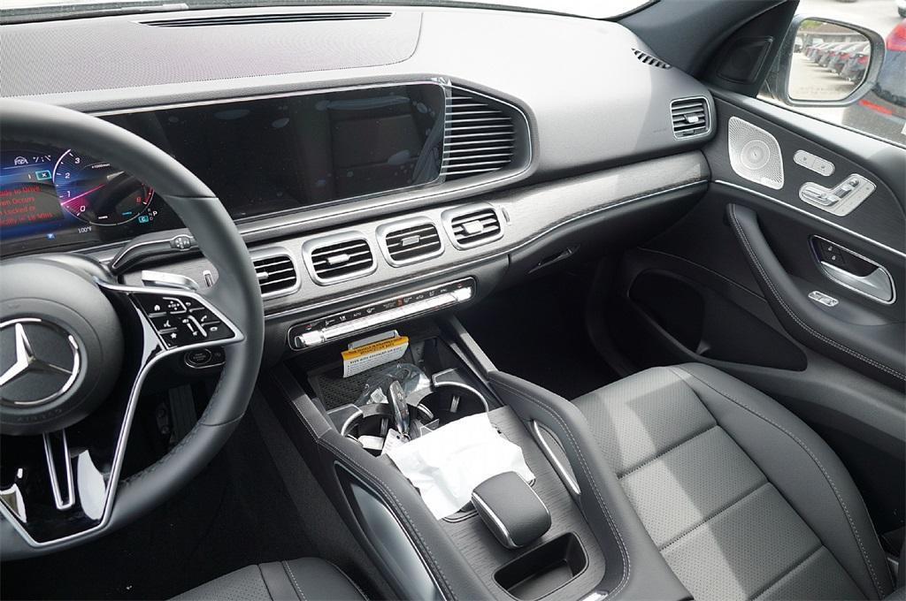 new 2025 Mercedes-Benz GLE 350 car, priced at $69,117