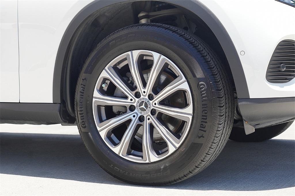 used 2023 Mercedes-Benz GLC 300 car, priced at $45,993