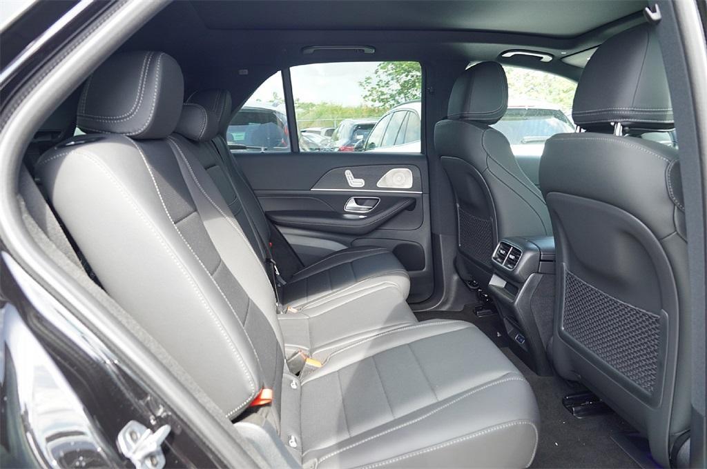 new 2025 Mercedes-Benz GLE 350 car, priced at $68,451